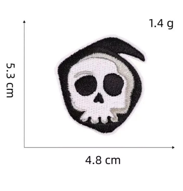 Halloween Patches Pumpkin Witch Cat Bat Ghost Embroidered Badge Iron On Sew - Skull