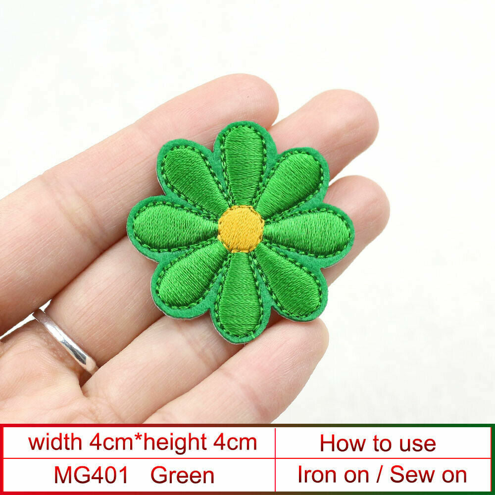 Daisy Flower Embroidered Patch Applique Customise Clothing Iron on Patches 4cm - Green
