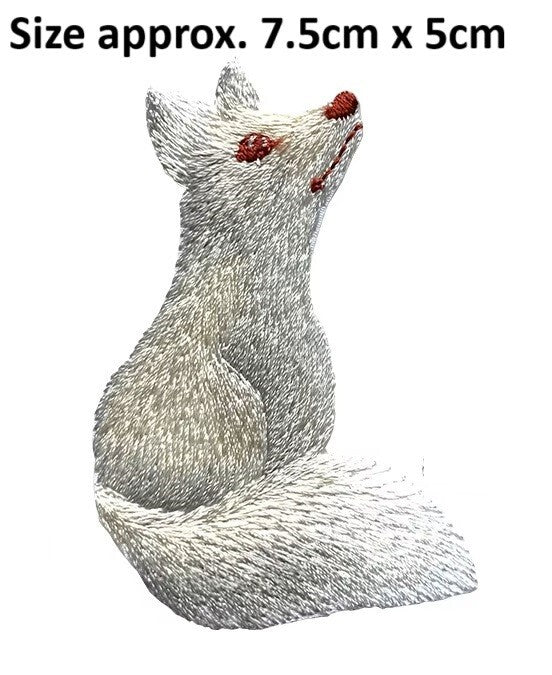Fox Embroidered Patch Fox Embroidery Patches Iron on / Sew on / Glue on - Right White Fox
