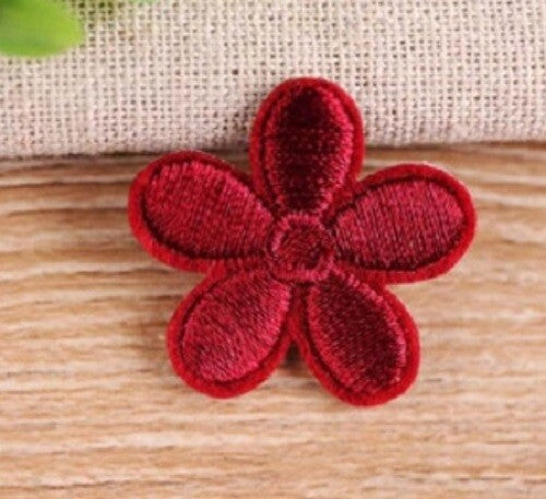 Daisy Flower Embroidered Patch Applique Customise Clothing Patches 3cm Diameter - Wine Red