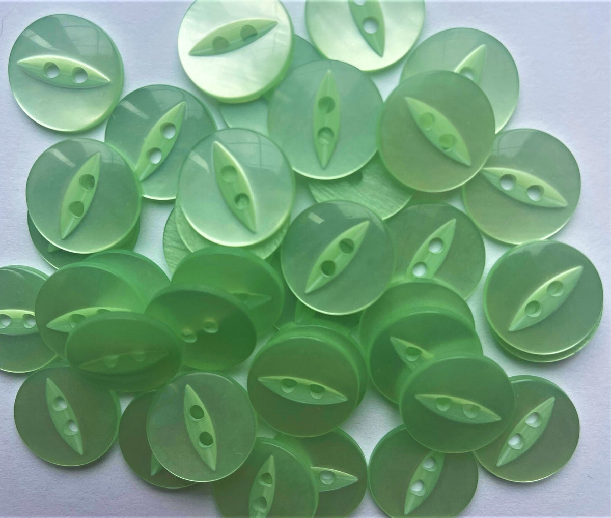 100 x Fish Eye Buttons - 27 Colours 14mm Buttons Baby Buttons - Mint