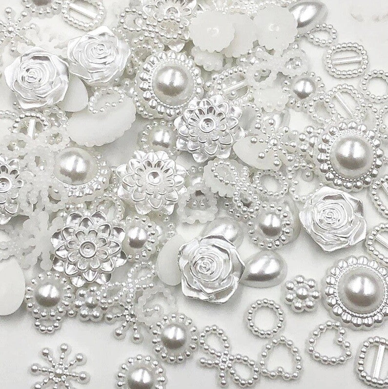 100 x Flatback Mixed Pearl Resin Embellishments Craft Scrapbook Decoupage - White