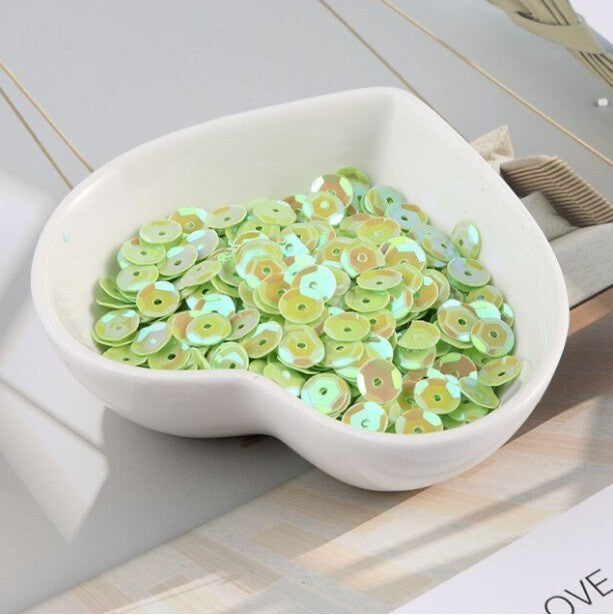 550 / 1200 Round 5mm Loose Sequin Sewing Trim Costume Sequins Craft - 36 COLOURS - AB Light Green
