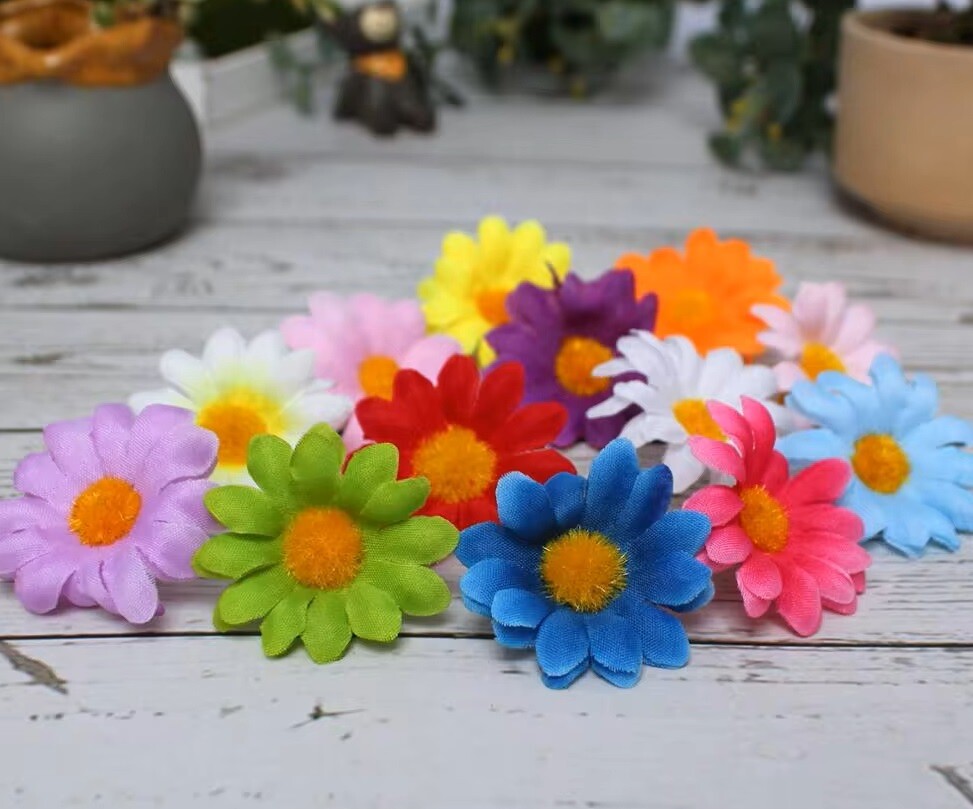 Daisy Flower Heads 3cm Decorative Synthetic Flowers Faux Silk Flower
