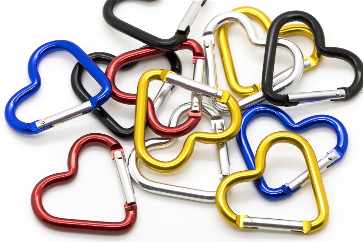 Carabiner Heart Shaped Spring Clip Clasp Snap Hook Keyring Craft Toy