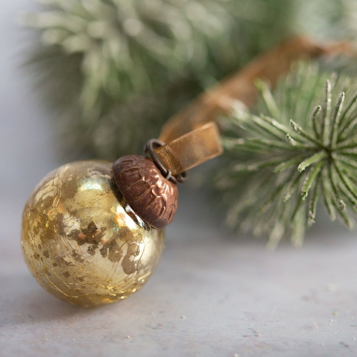 6 Pack Small Glass Handcrafted Baubles Premium Traditional Christmas Tree Craft - Set of 6 Small Gold Crackle Glass Balls
