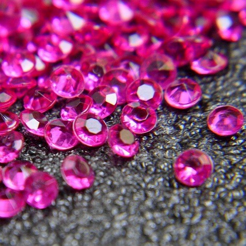 1000 Pieces - Diamond Table Scatter Confetti Gems - 10 Colours - 4mm - Craft - Fuchsia Pink