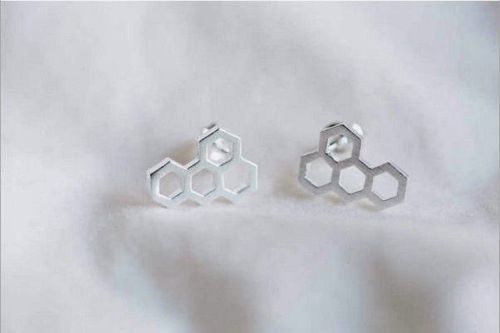 Honeycomb Bee Hive Beehive Stud Earrings Geometric Minimalist Design & Gift Box - Silver