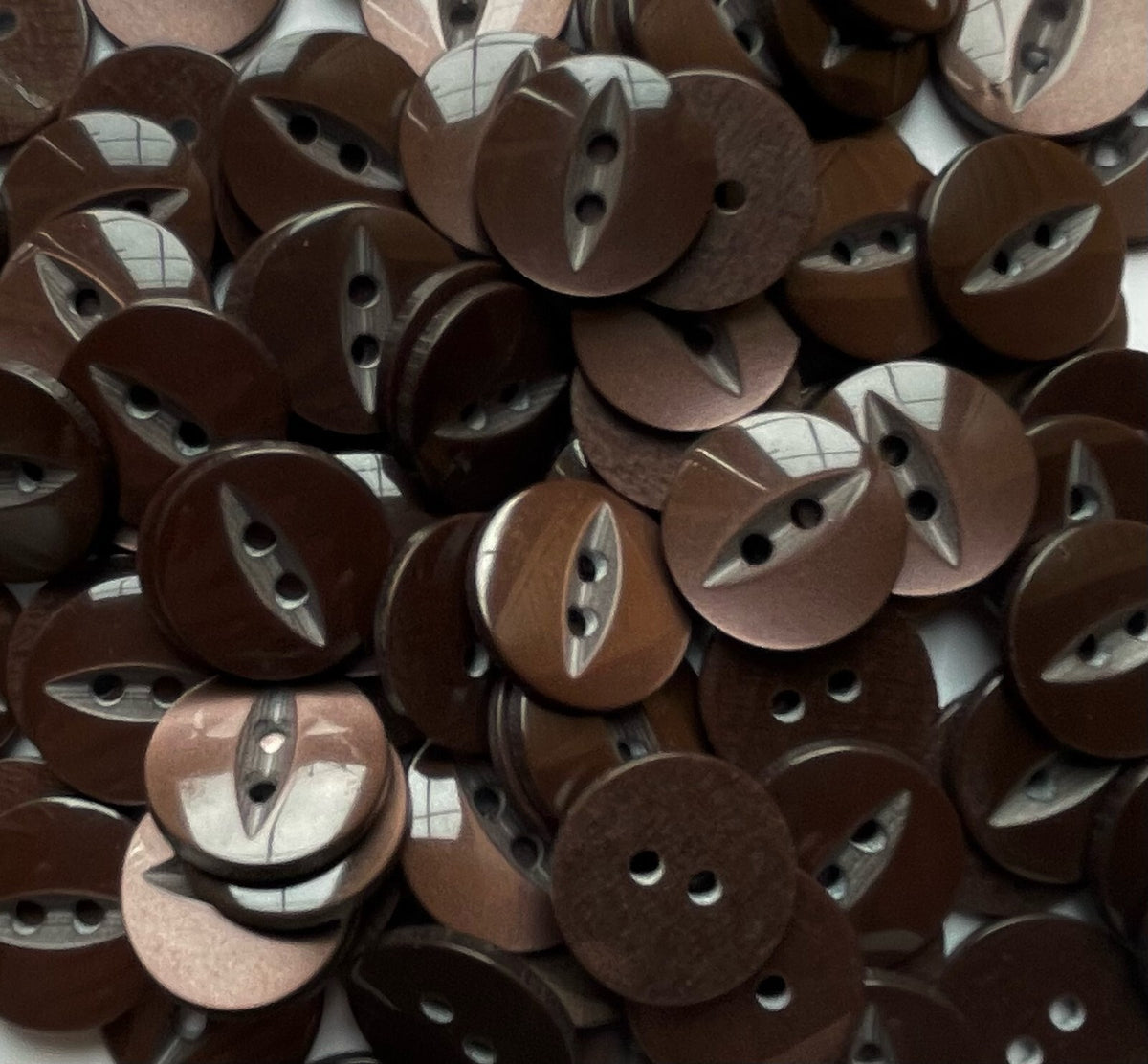 100 x Fish Eye Buttons - 27 Colours 14mm Buttons Baby Buttons - Brown