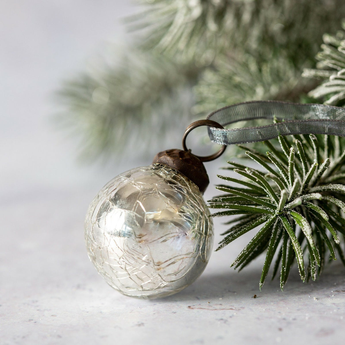 6 Pack Small Glass Handcrafted Baubles Premium Traditional Christmas Tree Craft - Set of 6 Small Silver Crackle Glass Balls